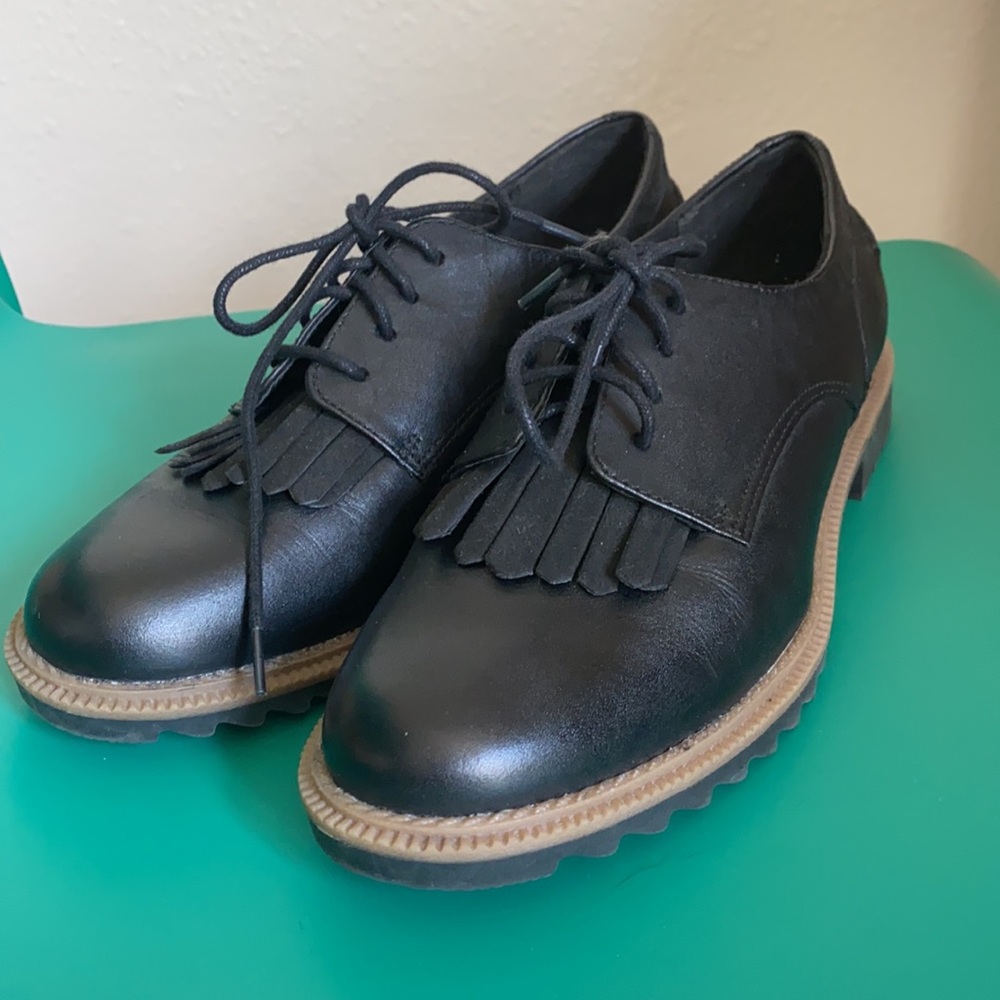 Clarks Somerset Oxfords- Women’s Black size 6